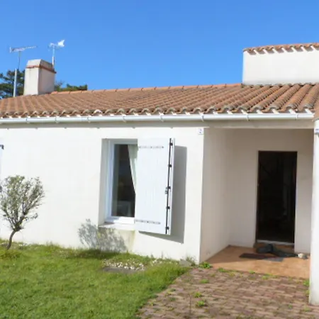 Holiday home Maison A Proche Plage, Animaux Admis - Fr-1-823-2